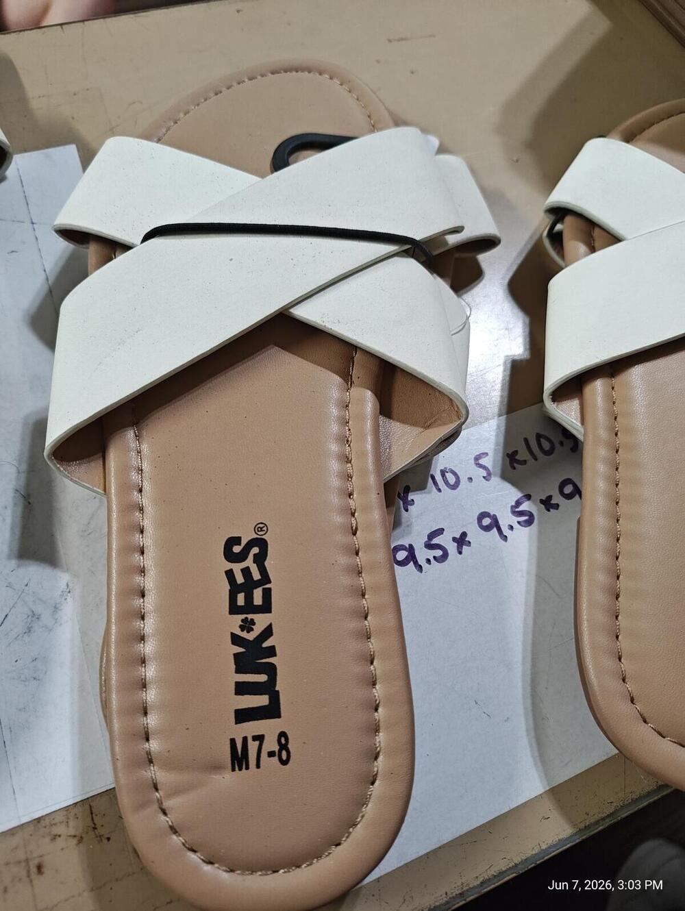 LUK EES by Muk Luks Sandals Women’s White  Criss Cross  Size 7-8
